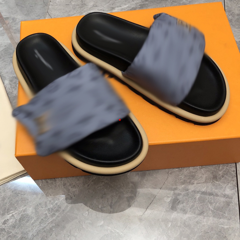 2023 Fashion Beach slippers Classic Flat heel Summer Lazy Designer fashion Cartoon Big Head flops leather lady Slides women shoes Hotel Bath Ladies sexy Sandals -206, Picture color
2023 Fashion Beach slippers Classic Flat heel Summer Lazy Designer fashion Cartoon Big Head flops leather lady Slides women shoes Hotel Bath Ladies sexy Sandals -206, Picture color