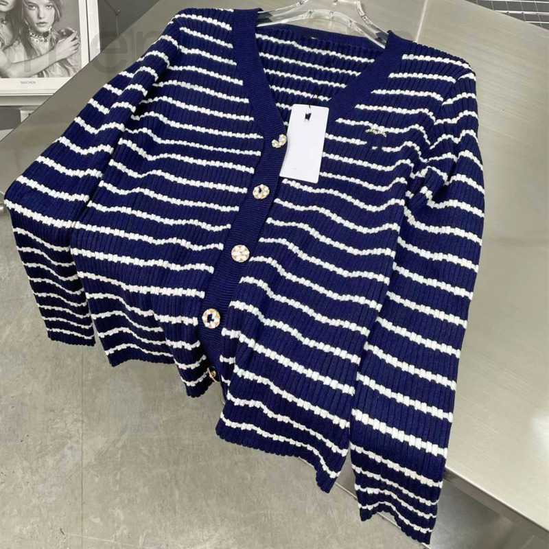 Women' Knits & Tees designer Ts Autumn and Winter Fragran Stripe Color trast Knitwr Uran Casual Style Couter Slim Cardigan 6PN0, Royal blue
Women' Knits & Tees designer Ts Autumn and Winter Fragran Stripe Color trast Knitwr Uran Casual Style Couter Slim Cardigan 6PN0, Royal blue