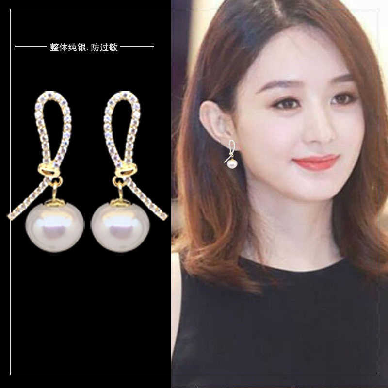 Natural Freshwater Pearl Pure Silver Ear Studs New Earrings with Light Luxury and Luxury Style
Natural Freshwater Pearl Pure Silver Ear Studs New Earrings with Light Luxury and Luxury Style