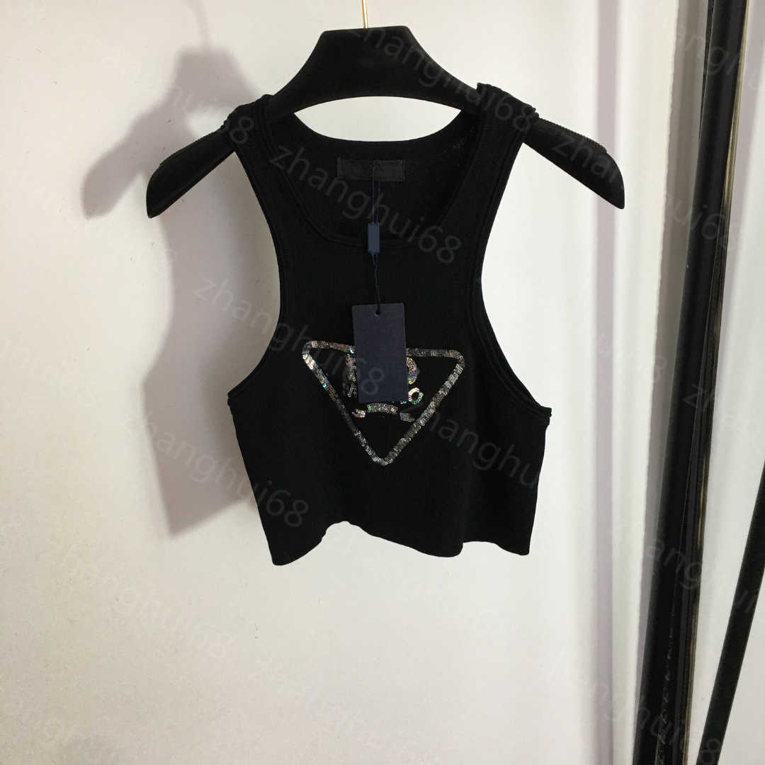 23ss Womens Knits womens designer clothing Round neck Sparkly sequin embroidery slim knit vest top High quality womens clothes
23ss Womens Knits womens designer clothing Round neck Sparkly sequin embroidery slim knit vest top High quality womens clothes