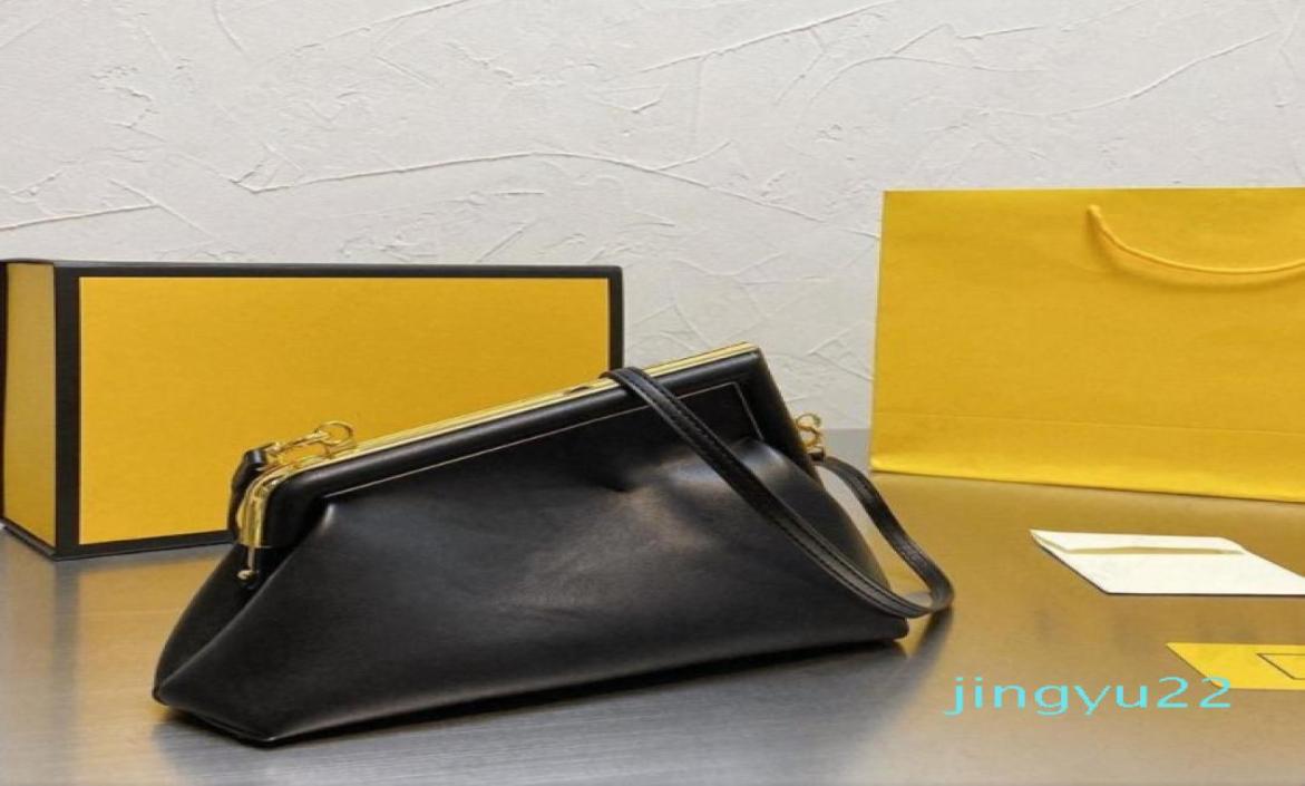 2021 New Arrival Lovely Women Luxurys Designers Totes Bags Leather Womens Handbags Purses Crossbody Letter F Buckle Shoulder Bag9603833, Sky blue
2021 New Arrival Lovely Women Luxurys Designers Totes Bags Leather Womens Handbags Purses Crossbody Letter F Buckle Shoulder Bag9603833, Sky blue