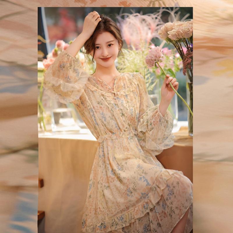 Casual Dresses Elegant Printed Chiffon Summer Dress And Angelic Temperament Waisted Lantern Long-sleeved Knee-length Floral 2023, Beige
Casual Dresses Elegant Printed Chiffon Summer Dress And Angelic Temperament Waisted Lantern Long-sleeved Knee-length Floral 2023, Beige