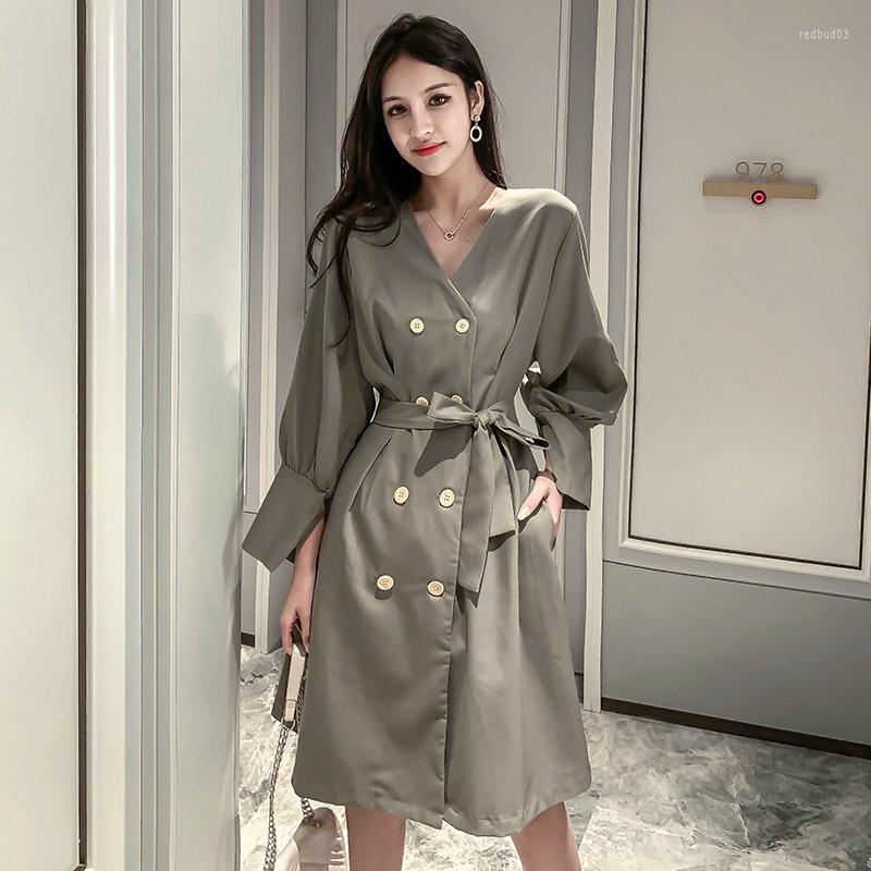Casual Dresses Black Streetwear Modis Women' Windbreaker Style Dress Double Button Oversize Midi Women With Sashes Autumn
Casual Dresses Black Streetwear Modis Women' Windbreaker Style Dress Double Button Oversize Midi Women With Sashes Autumn