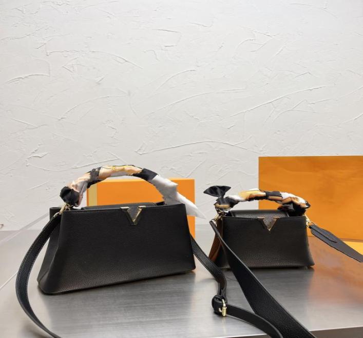 5A High quality fashionable woman capucine Crossbody bag shoulder bags chain messenger bag leather wallet purse lady handbags shel8352887, Sky blue
5A High quality fashionable woman capucine Crossbody bag shoulder bags chain messenger bag leather wallet purse lady handbags shel8352887, Sky blue