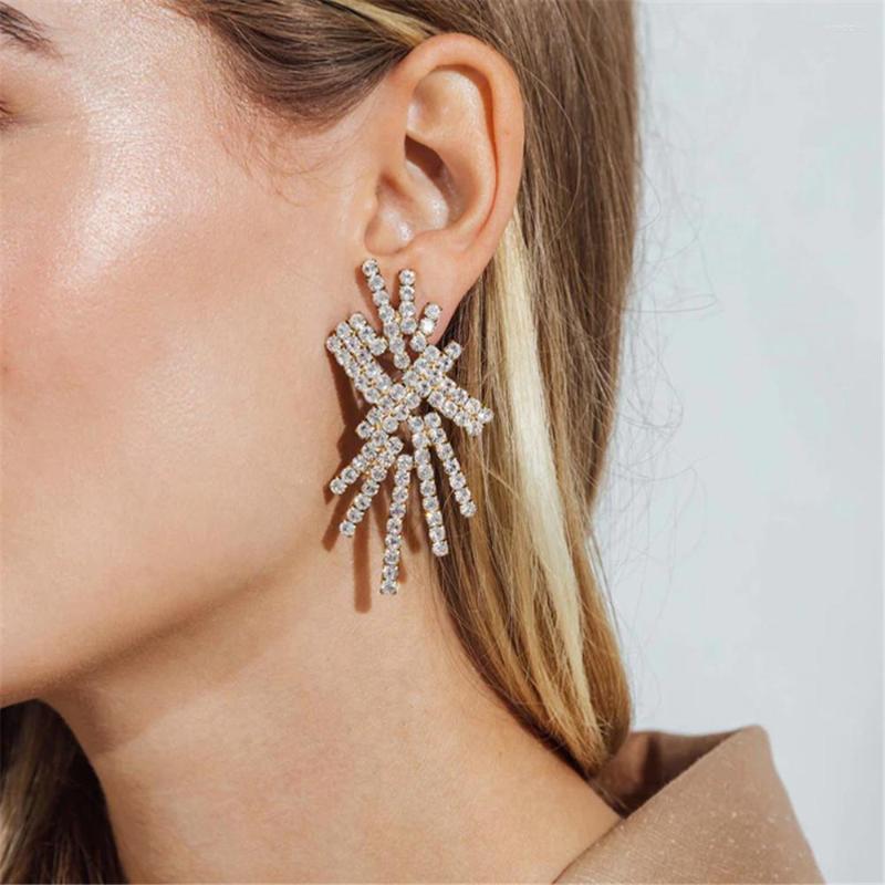 Dangle Earrings Luxury Rhinestone Irregular Snowflake Shape Stud Christmas Gift For Women Crystal Geometric Charm Drop Jewelry
Dangle Earrings Luxury Rhinestone Irregular Snowflake Shape Stud Christmas Gift For Women Crystal Geometric Charm Drop Jewelry