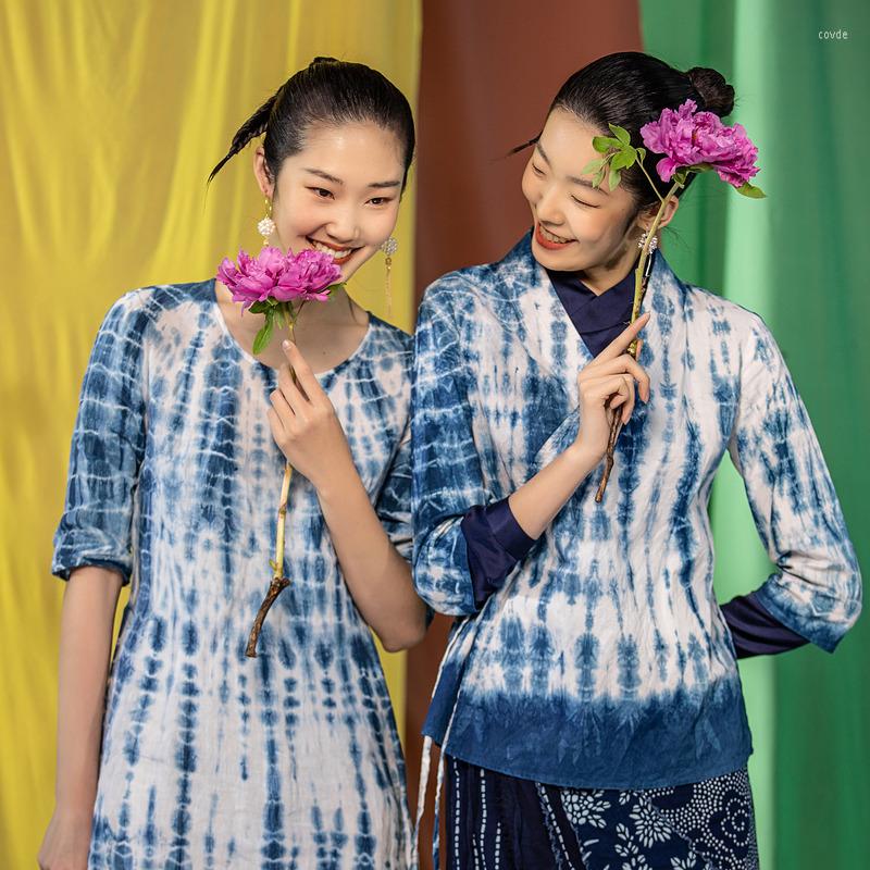 Women' Blouses A Life On The Left Women Hanfu Long Sleeve Cross Breasted V-neck Plant Dyeing Shirt Pure Cotton Vintage Blue Tops
Women' Blouses A Life On The Left Women Hanfu Long Sleeve Cross Breasted V-neck Plant Dyeing Shirt Pure Cotton Vintage Blue Tops
