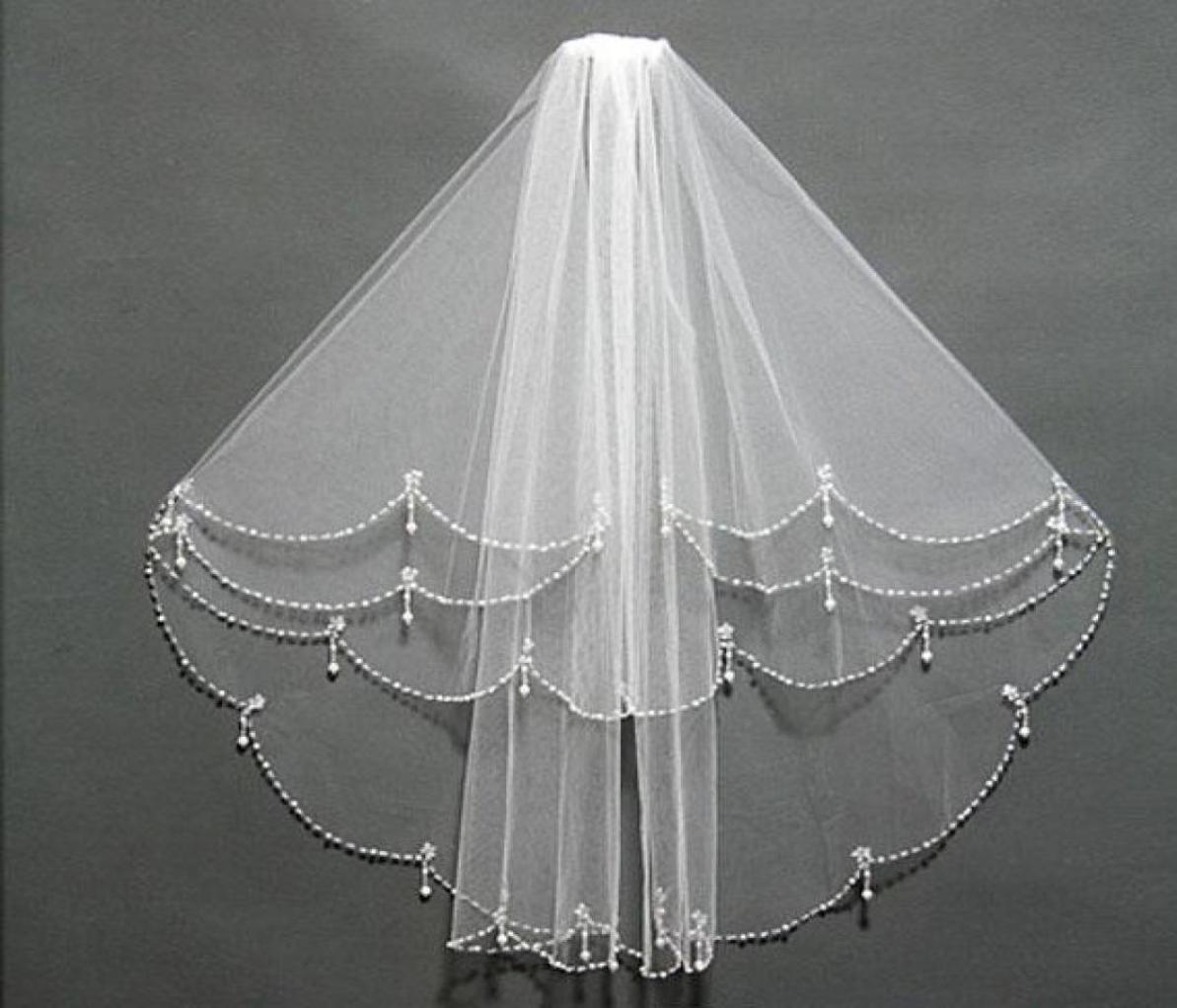 Fabulous 2019 New Arrival Bridal Veils Two Layers Beading Crystals Pearls Embellished Short Tulle For Brides Top Quality with Comb9692252, White
Fabulous 2019 New Arrival Bridal Veils Two Layers Beading Crystals Pearls Embellished Short Tulle For Brides Top Quality with Comb9692252, White