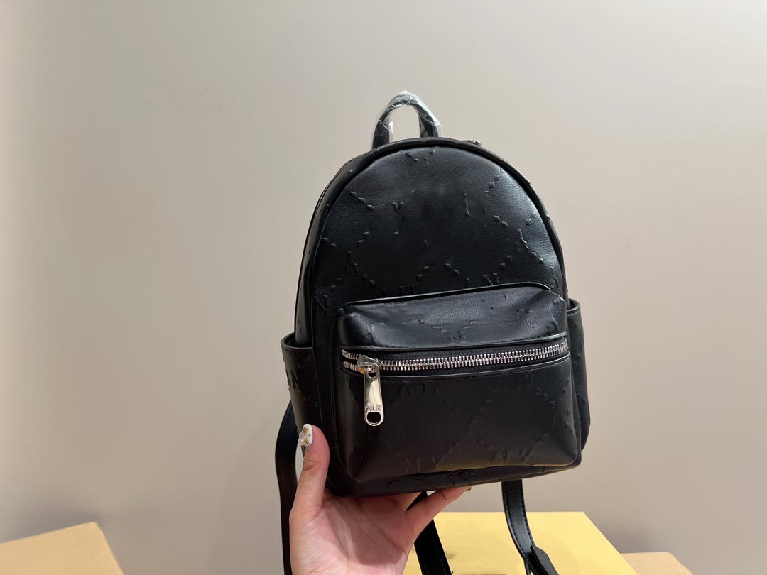 New fashion female backpack leather popular backpack designer bag, Black
New fashion female backpack leather popular backpack designer bag, Black