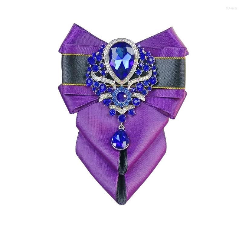 Bow Ties Original Luxury Rhinestone Bowtie High-end Personality Mens Business Banquet Formal Wear Suits Jewelry Gift Men's Wedding
Bow Ties Original Luxury Rhinestone Bowtie High-end Personality Mens Business Banquet Formal Wear Suits Jewelry Gift Men's Wedding