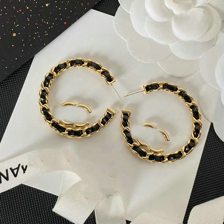 Luxury Brand Designer Dangle Earrings Big Hoop Earrings Ring Round Female Ear Rings Women Lady Party Wedding Lovers gift Jewelry
Luxury Brand Designer Dangle Earrings Big Hoop Earrings Ring Round Female Ear Rings Women Lady Party Wedding Lovers gift Jewelry