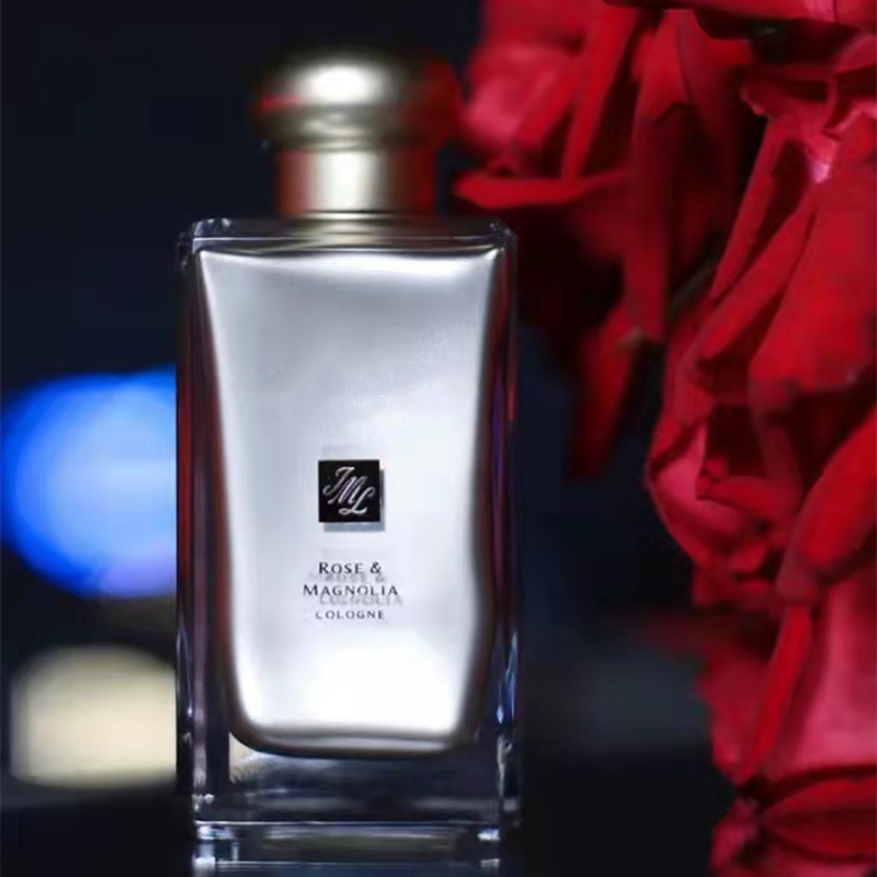 The brand Jo Malone Perfume for Women Christmas Rose and Magnolia 3.3 fl oz 100 ml has a high fragrance cap with long lasting time and good quality
The brand Jo Malone Perfume for Women Christmas Rose and Magnolia 3.3 fl oz 100 ml has a high fragrance cap with long lasting time and good quality