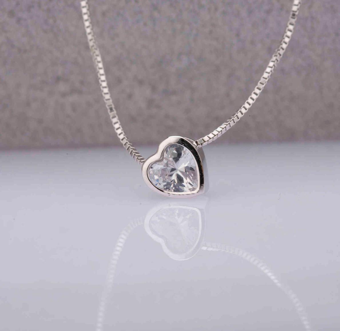 Fashion 925 Sterling Gemstone Women Chain Pendant Gold Plated Custom Sier Necklace9256112
Fashion 925 Sterling Gemstone Women Chain Pendant Gold Plated Custom Sier Necklace9256112