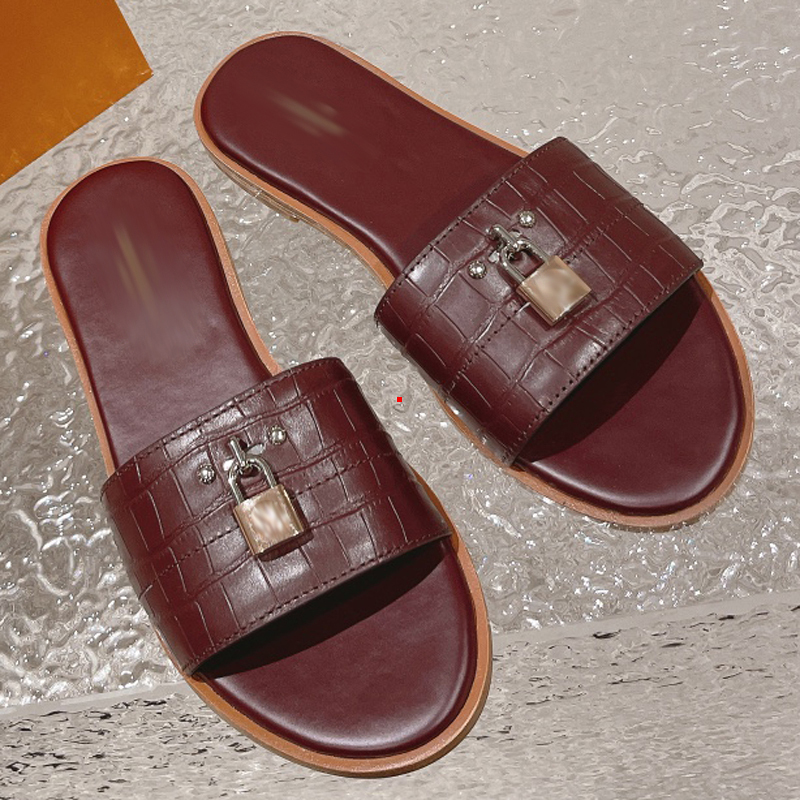 2023 Fashion all colors slides slippers shoes running casual outdoor sneaker good perfect leather ladies sandals size us 4.5-8.5 -230, Picture color
2023 Fashion all colors slides slippers shoes running casual outdoor sneaker good perfect leather ladies sandals size us 4.5-8.5 -230, Picture color