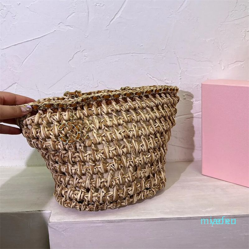 2023 Designer Shopping Basket Chain Straw Woven Bag Beach Bag Large Capacity Fashion, Khaki
2023 Designer Shopping Basket Chain Straw Woven Bag Beach Bag Large Capacity Fashion, Khaki