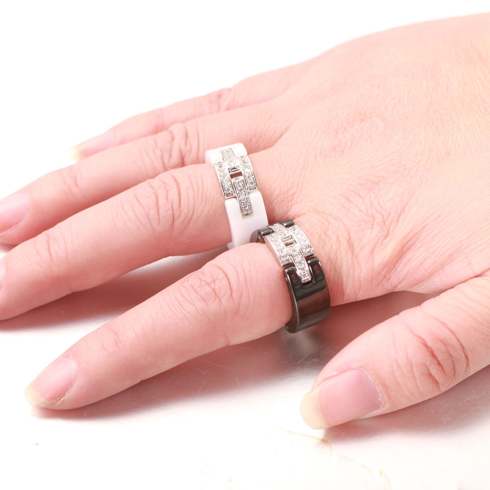 Elegant Black White Ceramic Chain Ring for Men Women Stainless Steel Austrian Crystal Porcelain Rings Wedding Jewelry Gift
