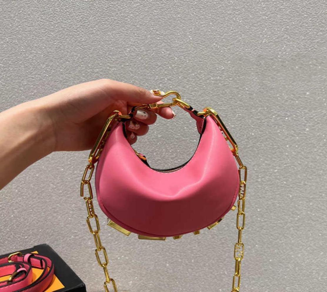 Top quality Crossbody luxury Designers camera bag fashion Classic bags lady women Leather Sho5113956, Red
Top quality Crossbody luxury Designers camera bag fashion Classic bags lady women Leather Sho5113956, Red