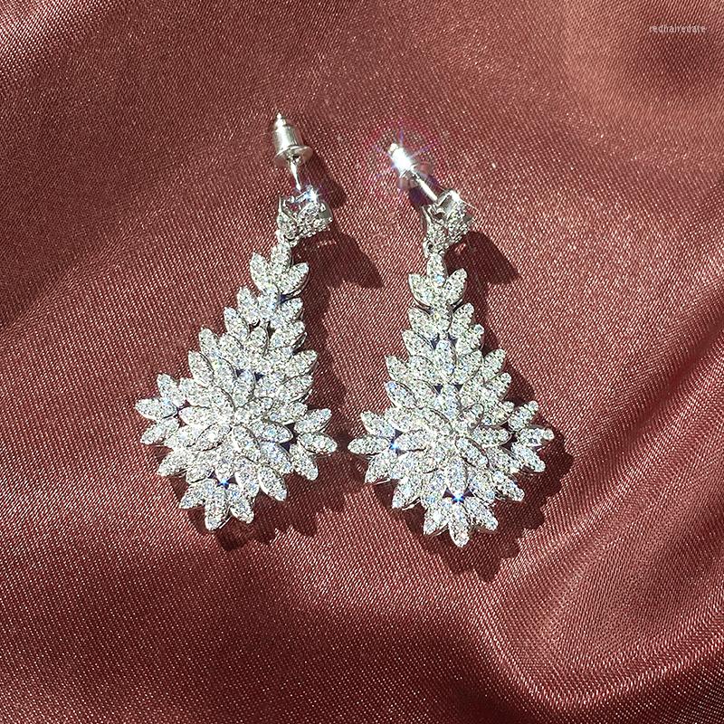 Dangle Earrings CAOSHI Fashion Leaf Shape Design Drop For Women Shiny Crystal CZ Accessories Party Exquisite Lady Anniversary Gifts
Dangle Earrings CAOSHI Fashion Leaf Shape Design Drop For Women Shiny Crystal CZ Accessories Party Exquisite Lady Anniversary Gifts