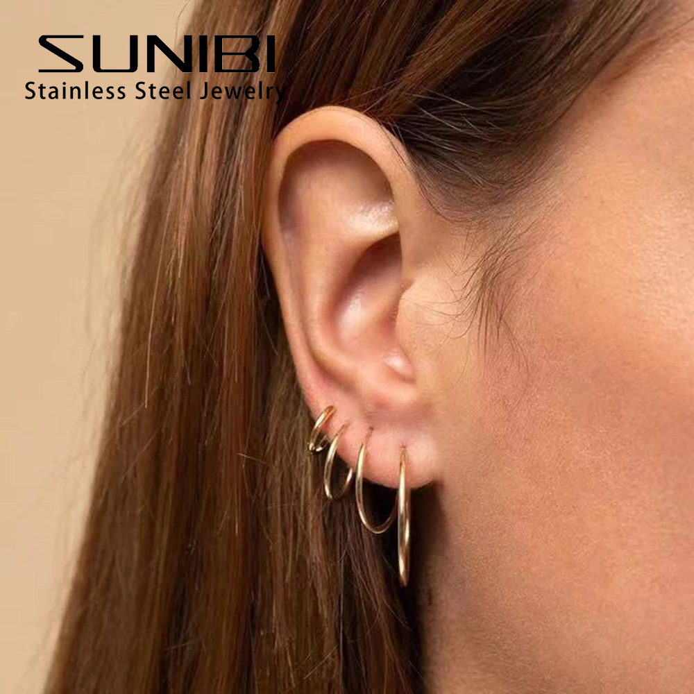 SUNIBI Stainless Steel Hoop Earrings for Women Multiple Sizes Minimalist Large Thin Hoop Fashion Earring Personality Jewelry
SUNIBI Stainless Steel Hoop Earrings for Women Multiple Sizes Minimalist Large Thin Hoop Fashion Earring Personality Jewelry