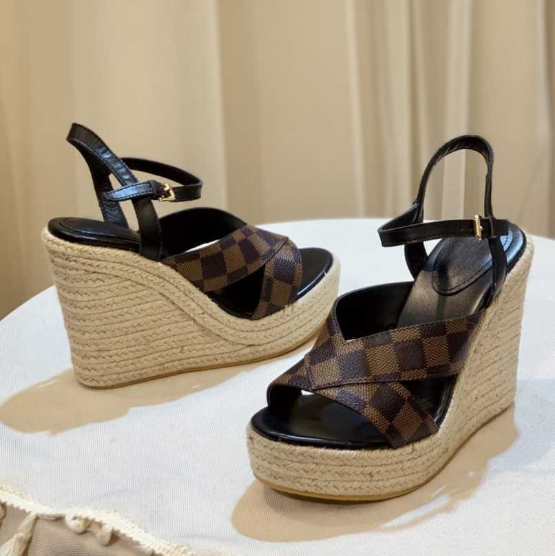 Monograms Plaid Wedges Espadrilles Slipper Designer Sandals Women Denim Leather Pumps Straw Heels Parting Wedding Dress Shoes Ankle Strap Platform Espadrilles, Lvtn5103
Monograms Plaid Wedges Espadrilles Slipper Designer Sandals Women Denim Leather Pumps Straw Heels Parting Wedding Dress Shoes Ankle Strap Platform Espadrilles, Lvtn5103