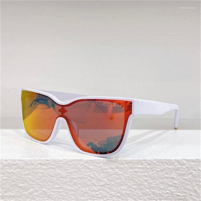 Sunglasses For Women And Men Summer 1843 Designers Style Anti-Ultraviolet Retro Plate Full Frame Glasses Random Box
Sunglasses For Women And Men Summer 1843 Designers Style Anti-Ultraviolet Retro Plate Full Frame Glasses Random Box