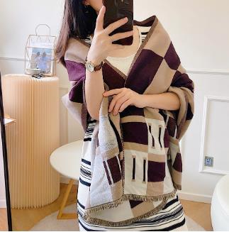 Quality Cashmere Scarf Women's Korean-Style Fashionable Autumn and Winter Letter Splicing Warm All-Matching Scarf Air Conditioning Shawl Women
Quality Cashmere Scarf Women's Korean-Style Fashionable Autumn and Winter Letter Splicing Warm All-Matching Scarf Air Conditioning Shawl Women