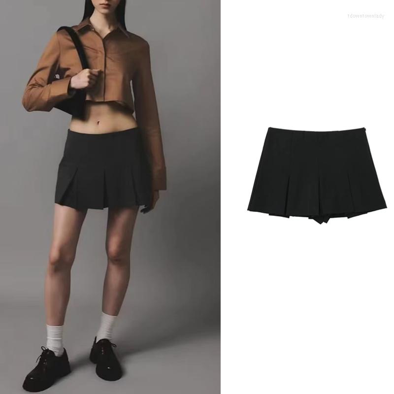 Skirts Vintage Dark Grey Mini Women Ruffles Pleated Sexy Shorts Female Fashion 2023 Streetwear Mujer Faldas
Skirts Vintage Dark Grey Mini Women Ruffles Pleated Sexy Shorts Female Fashion 2023 Streetwear Mujer Faldas