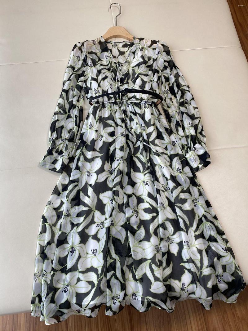 Casual Dresses 2023 Women Fashion Long Sleeve V Neck Belt Floral Print Dress 0224
Casual Dresses 2023 Women Fashion Long Sleeve V Neck Belt Floral Print Dress 0224