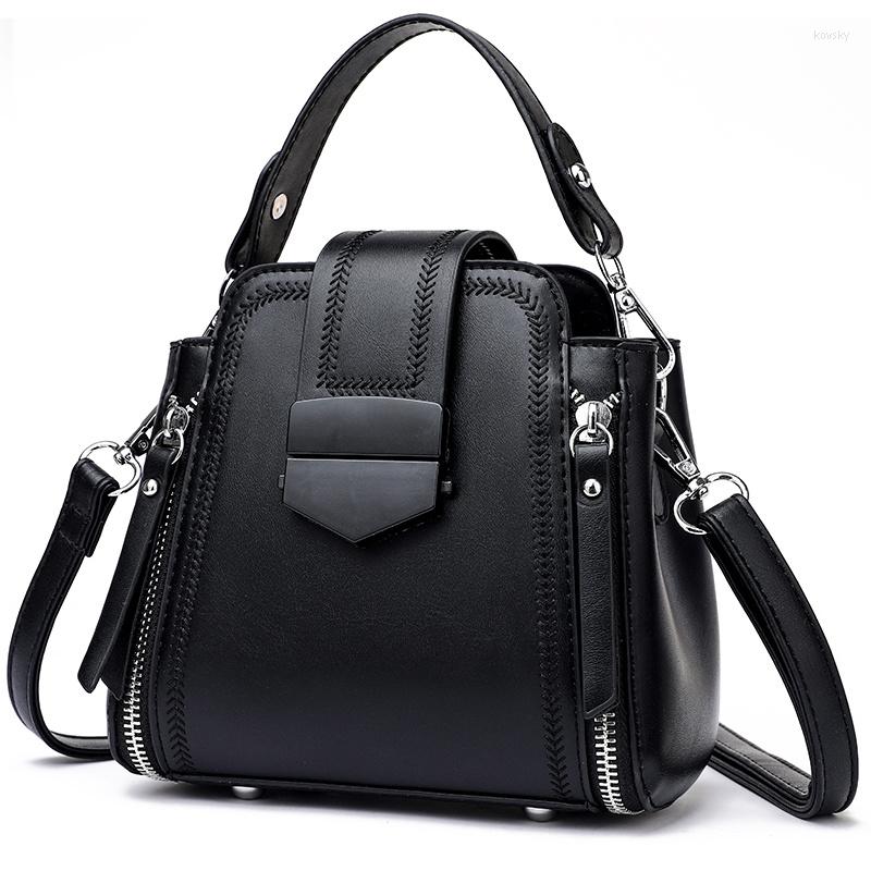 Evening Bags 2023 Classic Fashion PU Leather Shoulder Messenger Bag Designer Pure Color Simple Lady Casual Bucket Handbags., Picture shown
Evening Bags 2023 Classic Fashion PU Leather Shoulder Messenger Bag Designer Pure Color Simple Lady Casual Bucket Handbags., Picture shown