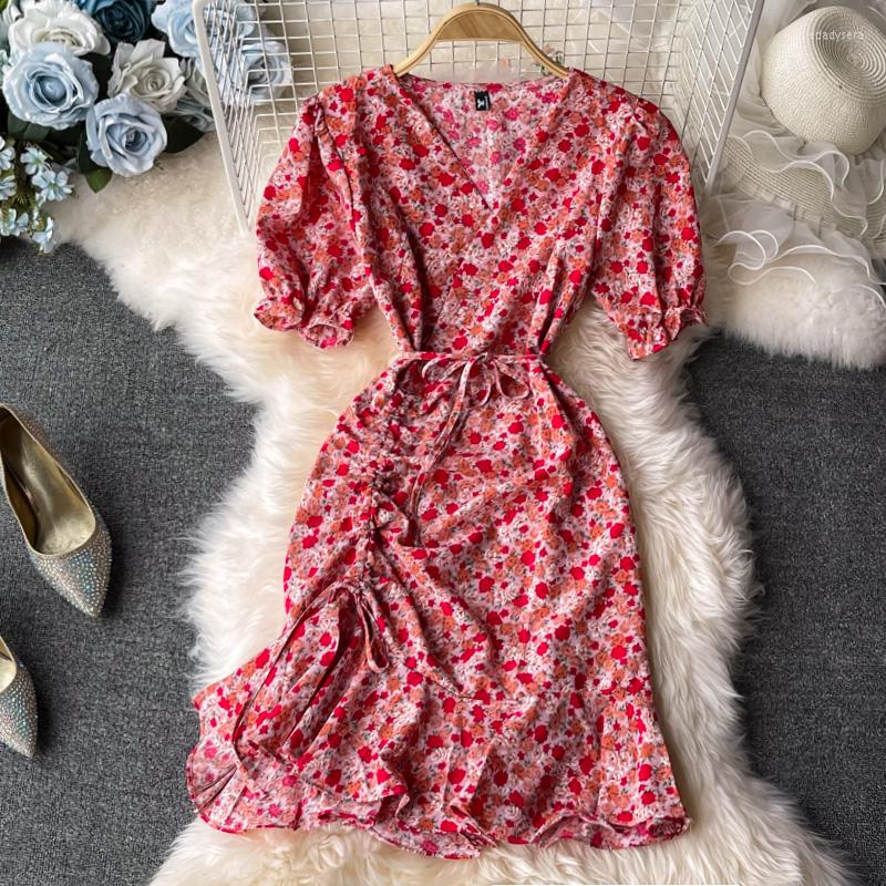 Party Dresses Fashion Temperament V-neck High Waist Lace-up Closed Floral Puffed Sleeve Peplum Dress, As the picture
Party Dresses Fashion Temperament V-neck High Waist Lace-up Closed Floral Puffed Sleeve Peplum Dress, As the picture