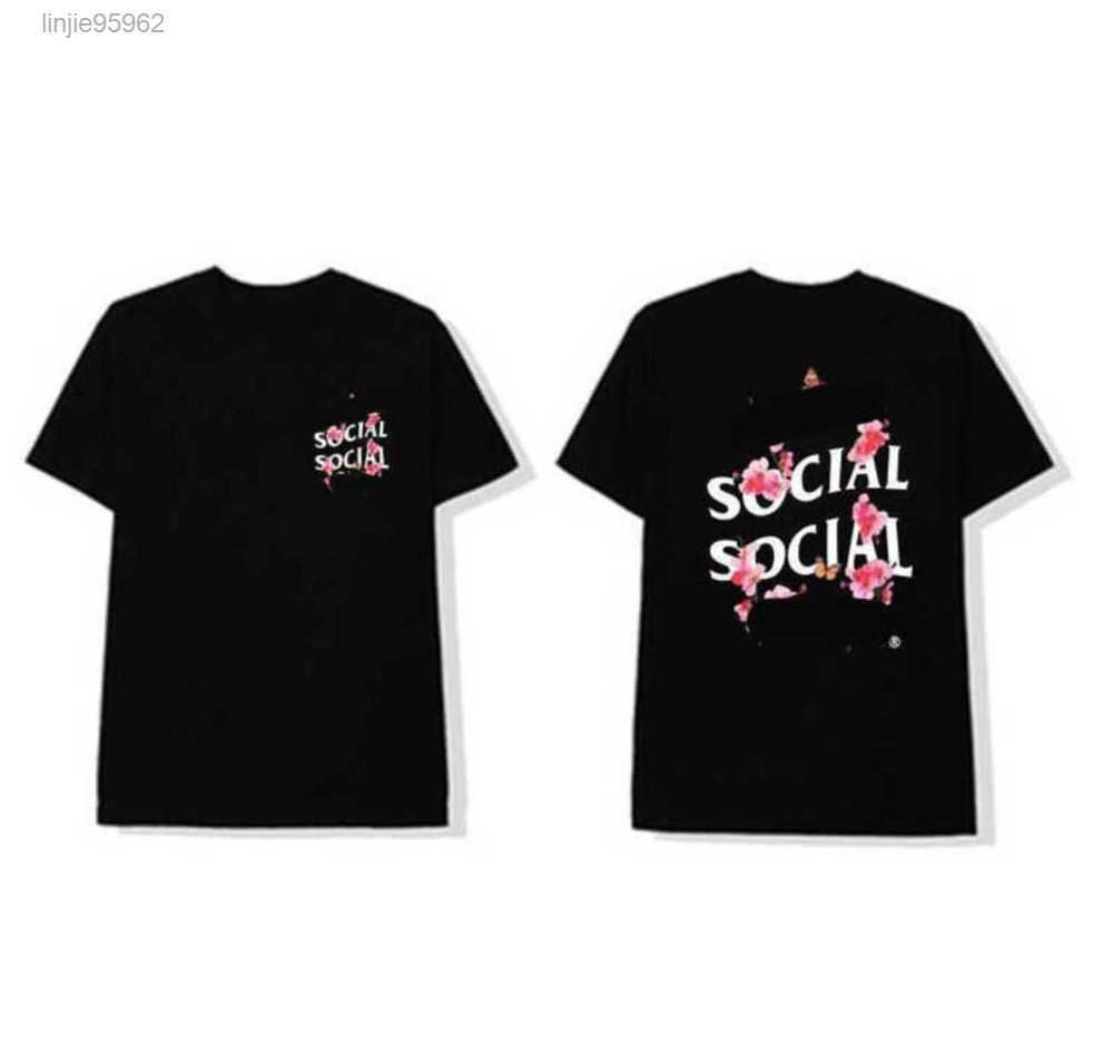 Summer Men' t Shirt Anti Club Flower Print Short-sleeved Men and Women Couples T-shirt Sunscreen Design226s
Summer Men' t Shirt Anti Club Flower Print Short-sleeved Men and Women Couples T-shirt Sunscreen Design226s