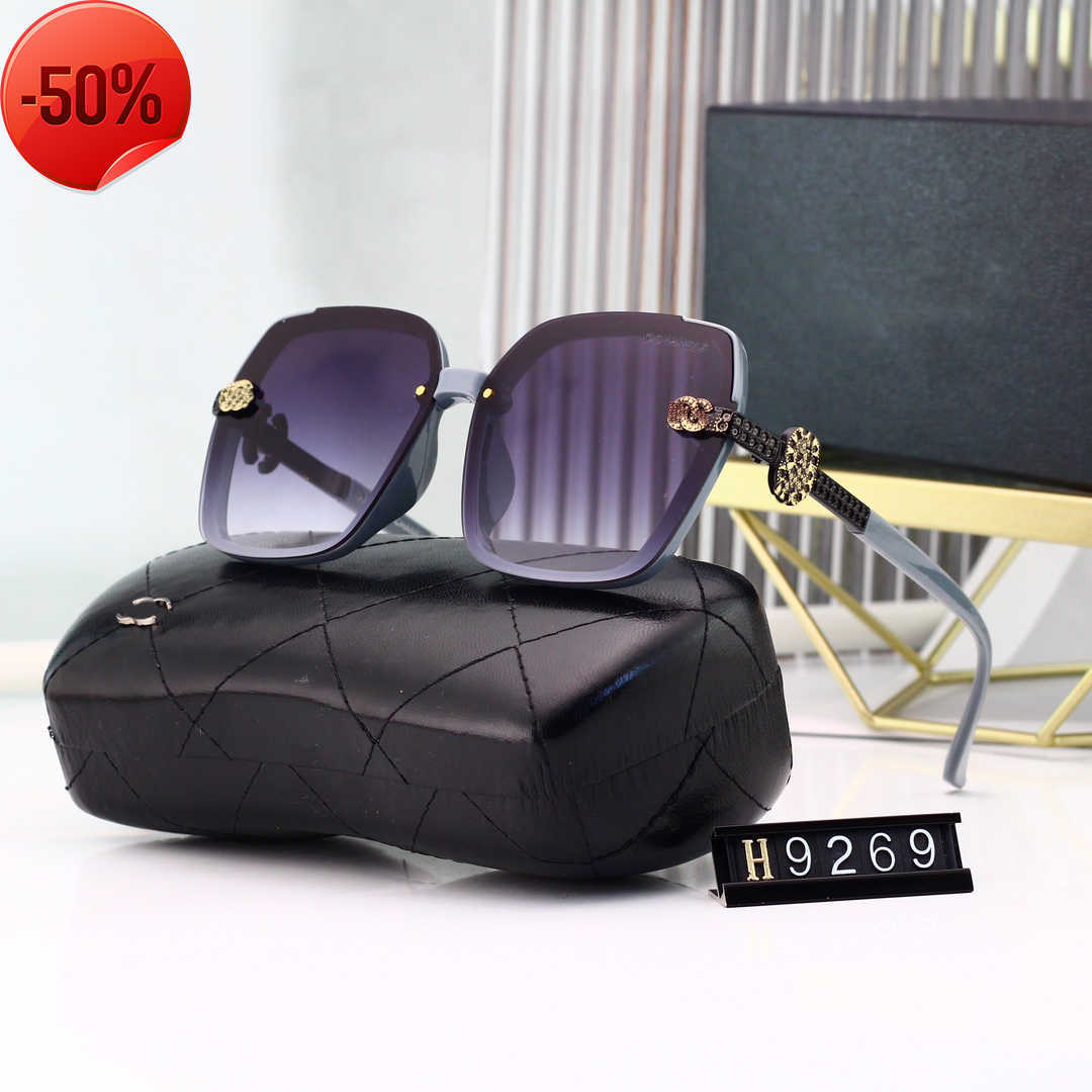 Eyewear Luxury Brand Fashion Designer Sunglasses Women's 9269 Sunglasses Outdoor Travel glasses Metal classic brand glasses
Eyewear Luxury Brand Fashion Designer Sunglasses Women's 9269 Sunglasses Outdoor Travel glasses Metal classic brand glasses