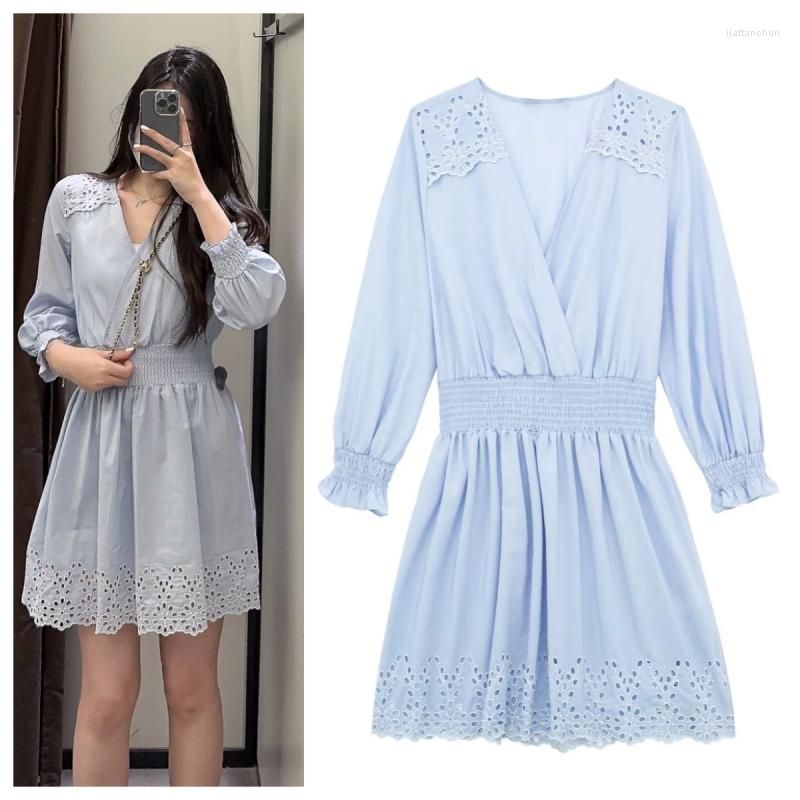 Casual Dresses Summer Women's Double-banned V-neck Lantern Sleeves Short Waist Thin Blue Hollow Embroidery Dress, Sky blue
Casual Dresses Summer Women's Double-banned V-neck Lantern Sleeves Short Waist Thin Blue Hollow Embroidery Dress, Sky blue