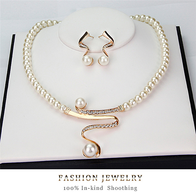 3pcs/set Women Bridal Elegant Wedding Party Pearl Rhinestone Necklace Earrings Jewelry Set New Fashion
3pcs/set Women Bridal Elegant Wedding Party Pearl Rhinestone Necklace Earrings Jewelry Set New Fashion