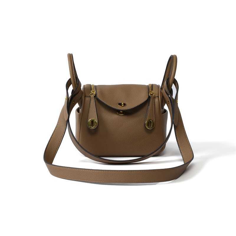 Women Handbag Lindys New Bucket Bag Fashion Handheld Women's Bag Doctor's Bag Pillow Bag, 21x13x16cm-black
Women Handbag Lindys New Bucket Bag Fashion Handheld Women's Bag Doctor's Bag Pillow Bag, 21x13x16cm-black