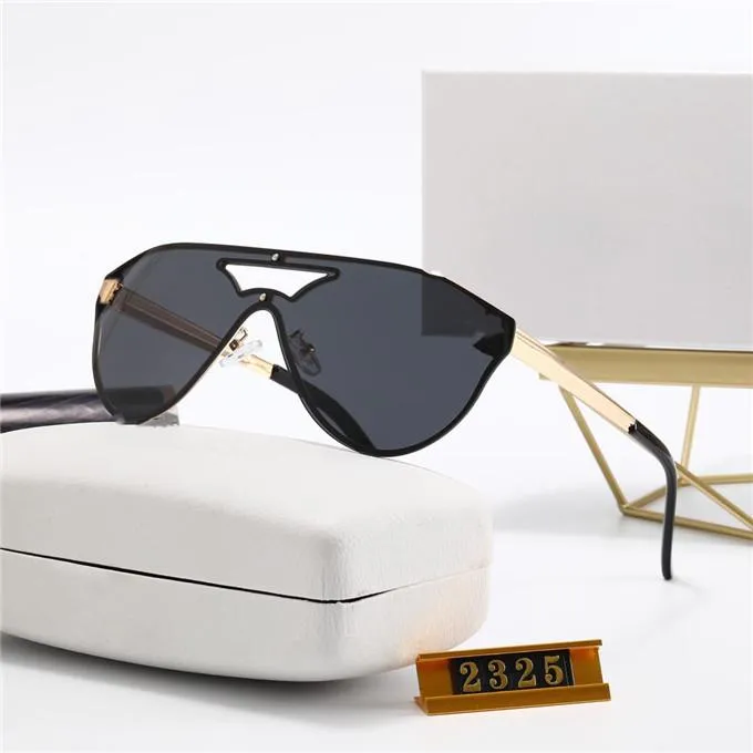 Designer personalized dezi sunglasses for women styling Goggle conjoined sun glasses frameless ladies sunglasses men UV400 protection glasses with original box
Designer personalized dezi sunglasses for women styling Goggle conjoined sun glasses frameless ladies sunglasses men UV400 protection glasses with original box