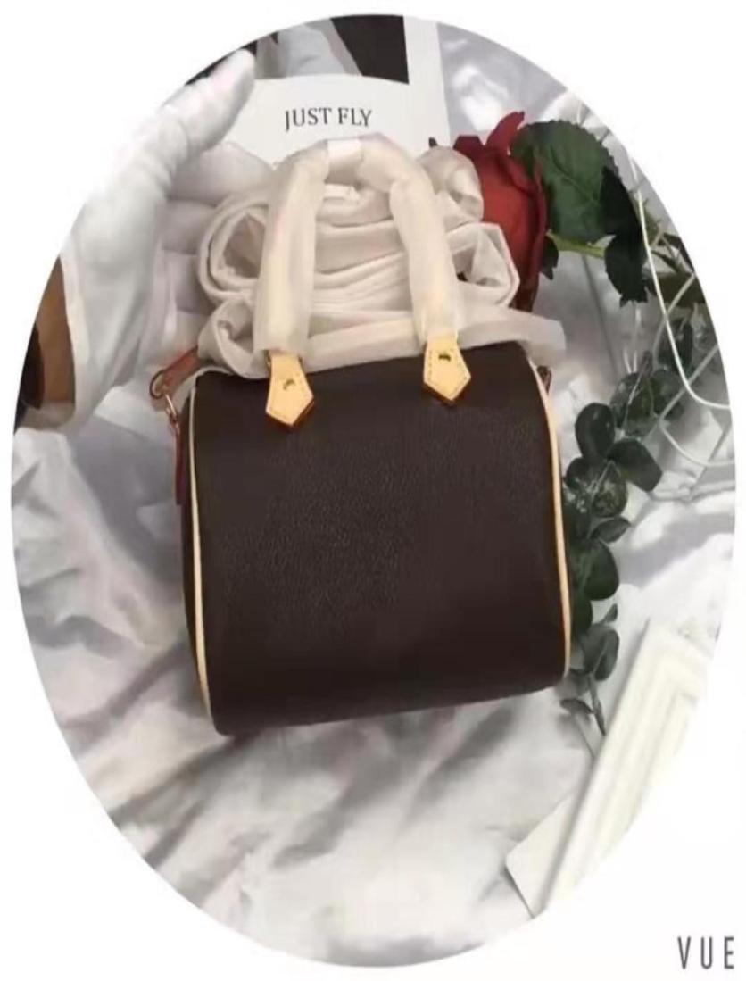 2016NEW top PU fashion men women travel bag duffle bag luggage handbags large capacity sport bag 35CM 511851045205, Dark khaki
2016NEW top PU fashion men women travel bag duffle bag luggage handbags large capacity sport bag 35CM 511851045205, Dark khaki