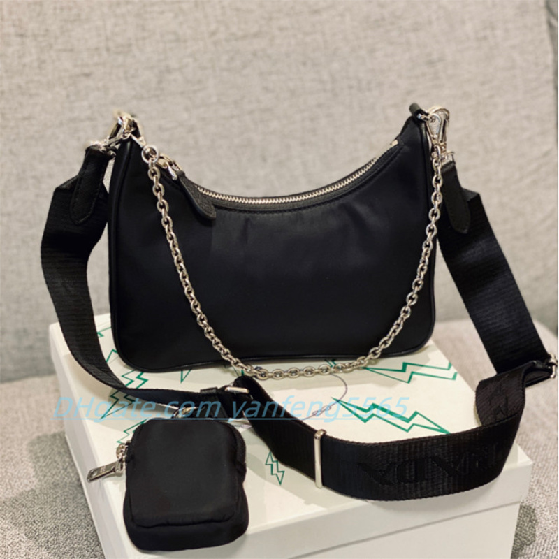 Women's Luxurys Designers Real hobo shoulder bag for men and women Re-Edition 2005 Chest pack lady Tote chains handbags presbyopic Crossbody purse Clutch Bags, 1- red
Women's Luxurys Designers Real hobo shoulder bag for men and women Re-Edition 2005 Chest pack lady Tote chains handbags presbyopic Crossbody purse Clutch Bags, 1- red