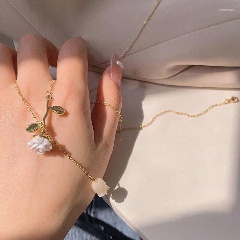 Chains Korean Fashion Minority High-Grade Tulip Necklace For Women Trendy Stainless Steel Clavicle Chain Flower
Chains Korean Fashion Minority High-Grade Tulip Necklace For Women Trendy Stainless Steel Clavicle Chain Flower