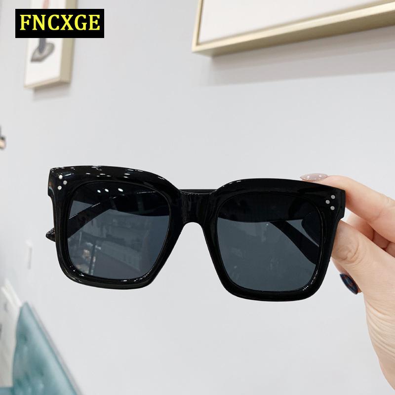 Sunglasses FNCXGE Women Men Square Vintage Retro Sun Glasses Big Frame Gradient Female Oculos Feminino UV400 Shades For Lady
Sunglasses FNCXGE Women Men Square Vintage Retro Sun Glasses Big Frame Gradient Female Oculos Feminino UV400 Shades For Lady