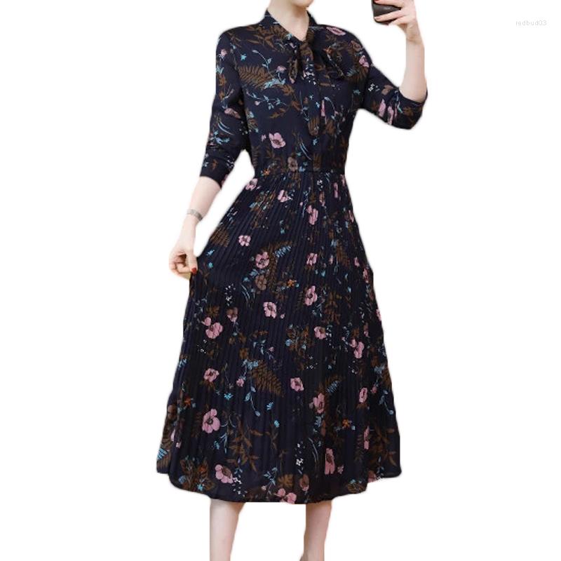 Casual Dresses Elegant 5XL Slim Women's 2023 Spring Autumn Vintage Long Sleeve Bow Floral Chiffon Dress B159, Navy
Casual Dresses Elegant 5XL Slim Women's 2023 Spring Autumn Vintage Long Sleeve Bow Floral Chiffon Dress B159, Navy