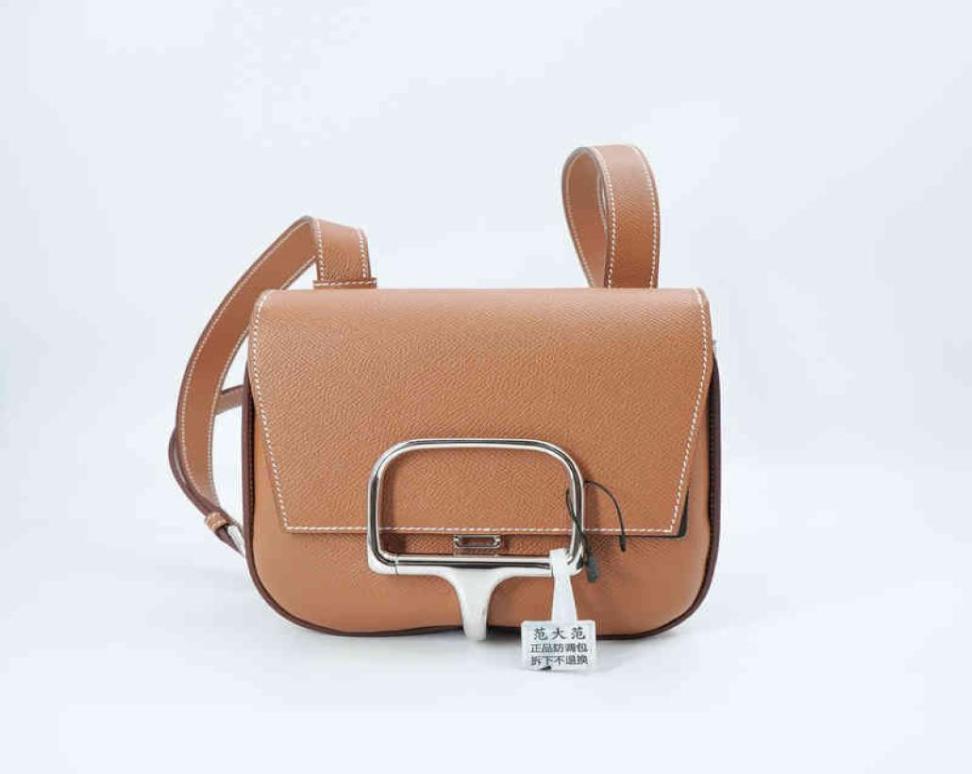 Bags Womens Herbags Designer 2022 Special New Cavalleria Gold Brown Silver Buckle Diagonal Ladys Fashion Luxury High Sence Shoppin5223829
Bags Womens Herbags Designer 2022 Special New Cavalleria Gold Brown Silver Buckle Diagonal Ladys Fashion Luxury High Sence Shoppin5223829