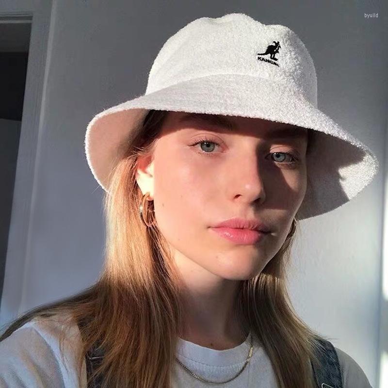 Berets KANGOL Fisherman's Hat Summer Men's And Women's Tide Brand Star The Same Sunscreen Sun Visor Basin, Red
Berets KANGOL Fisherman's Hat Summer Men's And Women's Tide Brand Star The Same Sunscreen Sun Visor Basin, Red