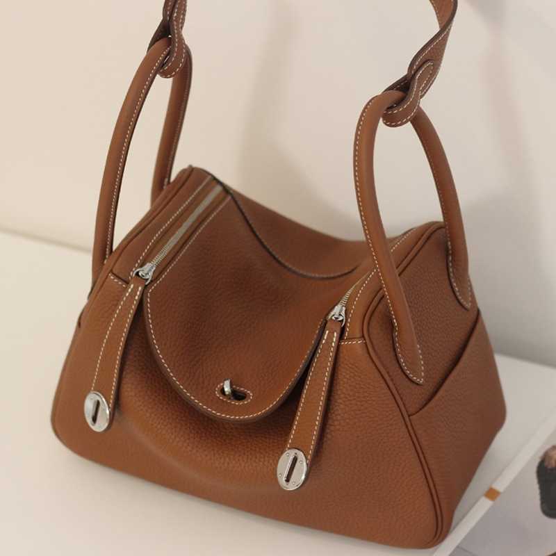 Women Handbag Lindys Lindys lind26 leather 2022 new high-capacity underarm bag single-shoulder portable doctor bag semi-manual pillow bag, Black-26cm
Women Handbag Lindys Lindys lind26 leather 2022 new high-capacity underarm bag single-shoulder portable doctor bag semi-manual pillow bag, Black-26cm