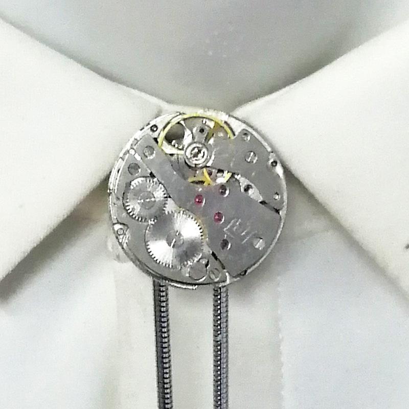 Neck Ties Steampunk Watch Movement Bolo Tie Snake Bone And Pearl Chain Rope Necklace Western Cowboy Men Vintage Bow Collar
Neck Ties Steampunk Watch Movement Bolo Tie Snake Bone And Pearl Chain Rope Necklace Western Cowboy Men Vintage Bow Collar
