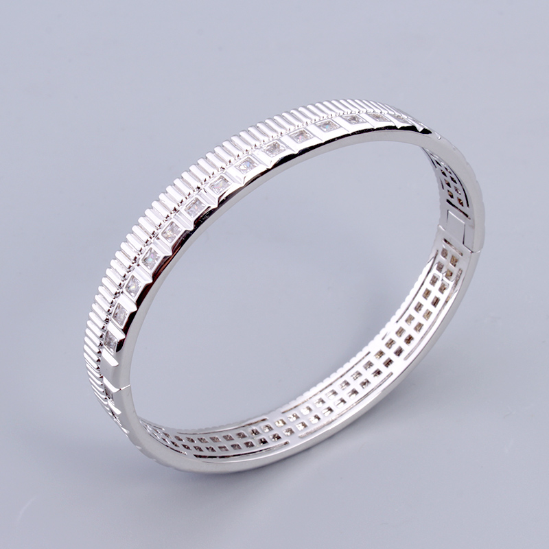 wide gold diamond wide nail bangle Luxury women bangles bracelets designer men jewelry high quality unisex Party Christmas Wedding gifts Birthday Lovers cool sale
wide gold diamond wide nail bangle Luxury women bangles bracelets designer men jewelry high quality unisex Party Christmas Wedding gifts Birthday Lovers cool sale