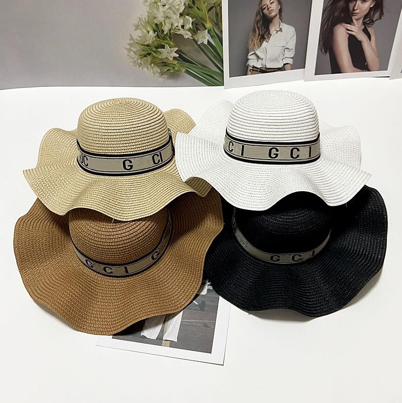 2023 Luxury designer Alphabet Bent wavy hat men's hip hop sun Visor grid men's and women's straw hats fashion top Hat V1
2023 Luxury designer Alphabet Bent wavy hat men's hip hop sun Visor grid men's and women's straw hats fashion top Hat V1
