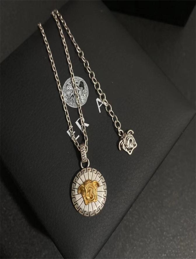 Factory direct FASHION brand silver plated necklace 47CM metal necklace Gift for Woman Jewelry Quality fast delivered7567936
Factory direct FASHION brand silver plated necklace 47CM metal necklace Gift for Woman Jewelry Quality fast delivered7567936