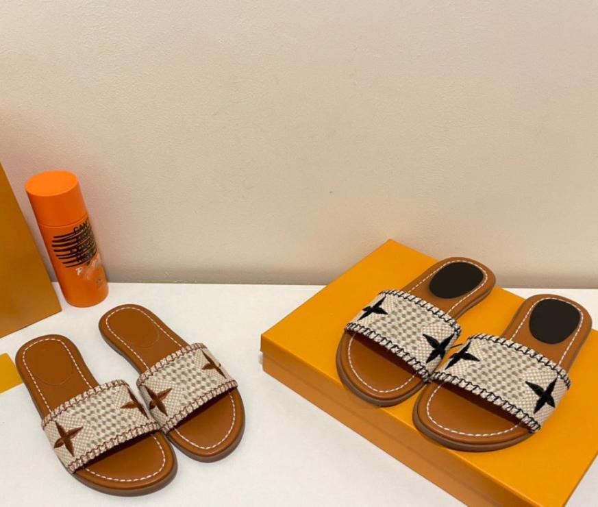 LUXURY Designers Women Sandal Horsebit Platform Slipper Mule Sexy Summer Heel Height Thick Slippers Slides Flip Flops Women Beach 7929658, Fuchsia
LUXURY Designers Women Sandal Horsebit Platform Slipper Mule Sexy Summer Heel Height Thick Slippers Slides Flip Flops Women Beach 7929658, Fuchsia