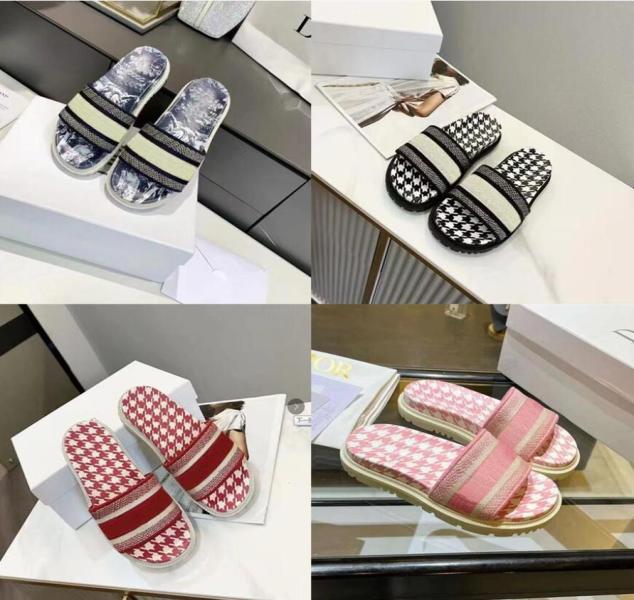 a1 New Cross Woven Roman Slippers Sandals Shoes Pearl Snake Print Slide Summer Wide Flat Lady Canvas Sandals luxurys designers Sli5583305, Yellow
a1 New Cross Woven Roman Slippers Sandals Shoes Pearl Snake Print Slide Summer Wide Flat Lady Canvas Sandals luxurys designers Sli5583305, Yellow