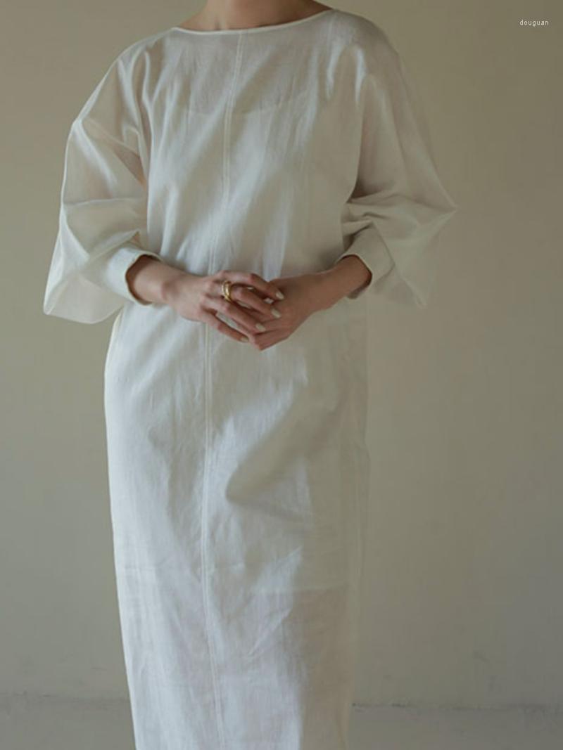 Casual Dresses Kuzuwata French Art Lazy Open Back Dress 2023 Spring Summer Loose Fit A-line Long Vestidos Cotton O Neck Sleeve Robe, White
Casual Dresses Kuzuwata French Art Lazy Open Back Dress 2023 Spring Summer Loose Fit A-line Long Vestidos Cotton O Neck Sleeve Robe, White